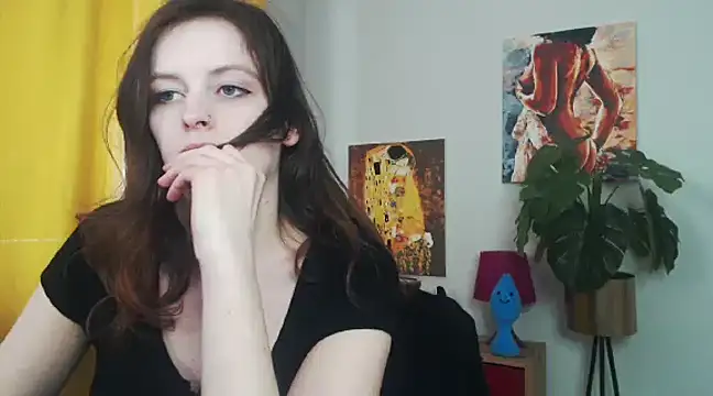 Snapshot of juicyNadine chatting on March 19, 12:23 pm juicyNadine online show from March 19, 12:23 pm