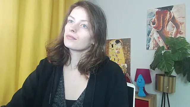 Snapshot of juicyNadine chatting on November 4, 5:50 am juicyNadine online show from November 4, 5:50 am