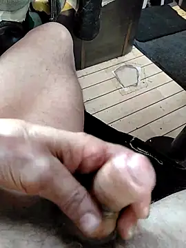 Snapshot of richa22cm chatting on February 26, 9:19 am richa22cm online show from February 26, 9:19 am