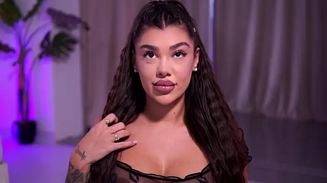 NatyDesiree online show from February 23, 8:28 pm