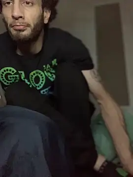 pantslesstraveler plt online show from September 9, 11:04 pm