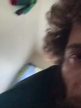 pantslesstraveler plt online show from October 30, 3:02 pm