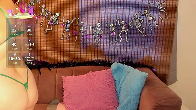 ariana cross online show from October 25, 1:07 pm