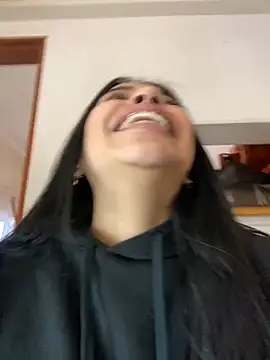 Snapshot of SaritaHot_69 chatting on December 17, 3:39 pm SaritaHot 69 online show from December 17, 3:39 pm