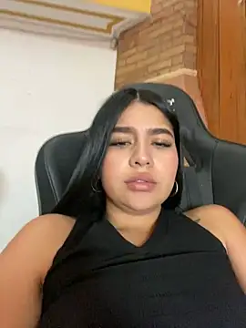 Snapshot of SaritaHot_69 chatting on February 7, 6:45 pm SaritaHot 69 online show from February 7, 6:45 pm