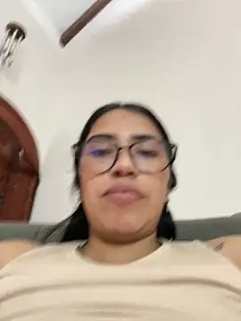 Snapshot of SaritaHot_69 chatting on March 19, 1:18 pm SaritaHot 69 online show from March 19, 1:18 pm