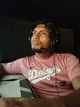 Snapshot of Khada4Jhin chatting on June 12, 5:06 am Khada4Jhin online show from June 12, 5:06 am