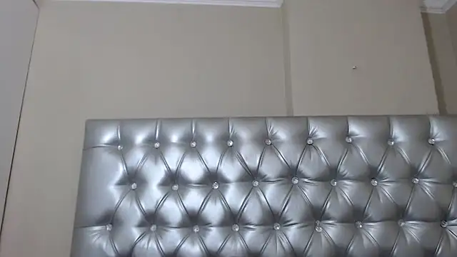 YourSubDesire online show from January 23, 9:50 pm