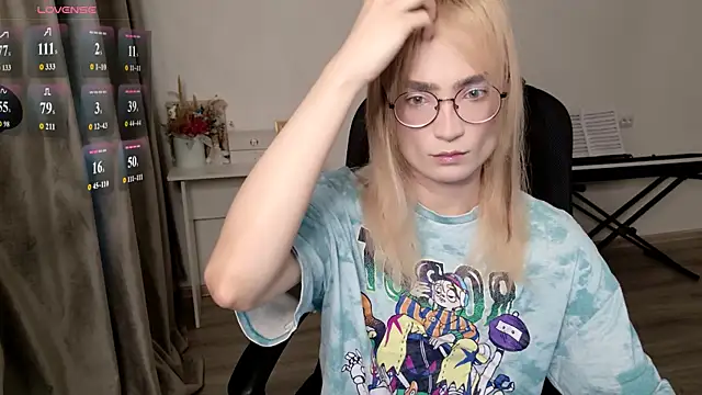 Snapshot of CuteYukiKun chatting on June 22, 3:36 am CuteYukiKun online show from June 22, 3:36 am