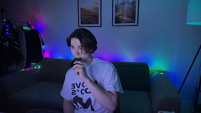 MarkusDean online show from December 28, 4:41 pm