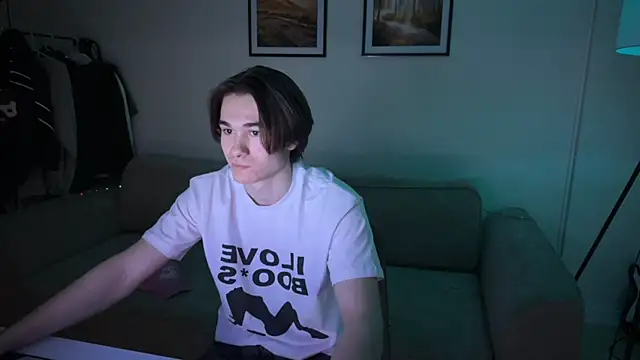 MarkusDean online show from December 28, 7:43 pm