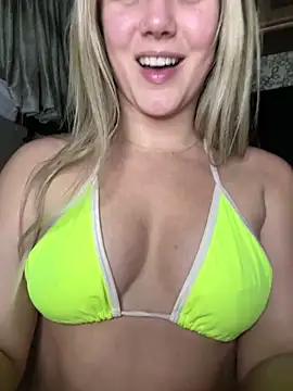 Snapshot of lexi_luv chatting on January 23, 5:02 am lexi luv online show from January 23, 5:02 am