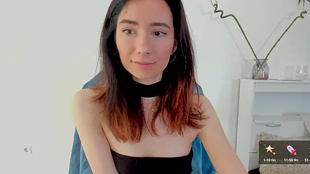 crystalnut online show from September 26, 2:37 am