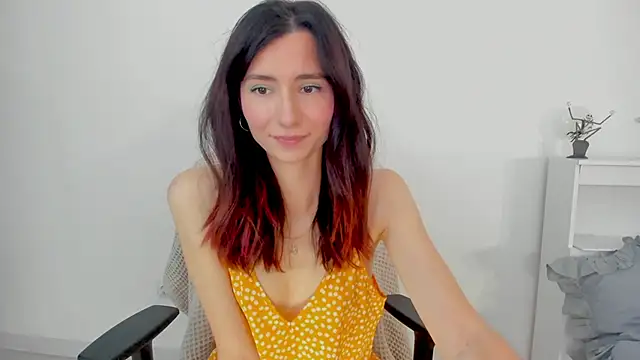 crystalnut online show from November 9, 4:11 am