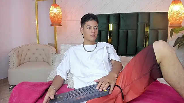 Levy Steve online show from November 13, 3:38 am