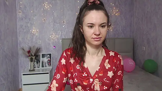 KaraCriegs online show from January 30, 6:43 pm