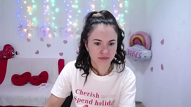 KaraCriegs online show from October 9, 6:17 pm