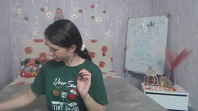 KaraCriegs online show from November 25, 6:52 pm