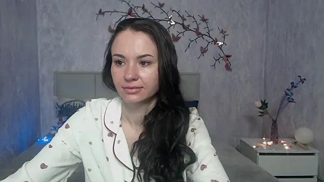 KaraCriegs online show from February 20, 7:03 pm