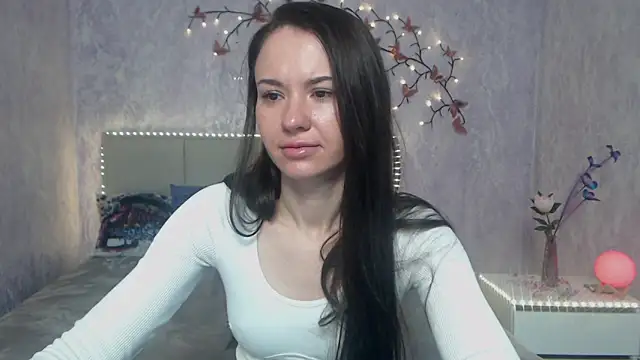 KaraCriegs online show from February 28, 6:31 pm