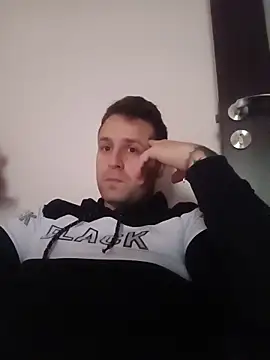 LucianM6 online show from November 28, 9:12 am