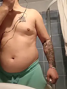 LucianM6 online show from March 21, 5:16 pm