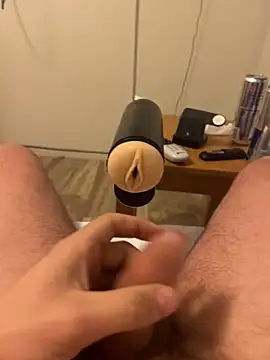 caliguy37 online show from February 21, 8:40 am