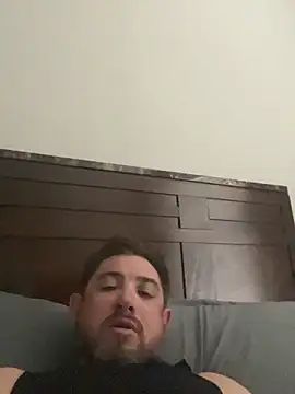 caliguy37 online show from November 28, 4:20 pm