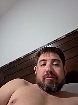 Snapshot of caliguy37 chatting on February 23, 6:22 am caliguy37 online show from February 23, 6:22 am