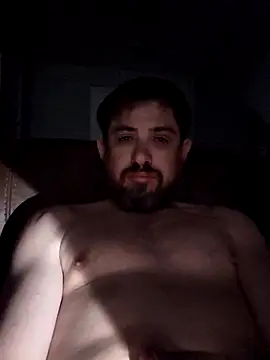 Snapshot of caliguy37 chatting on March 15, 2:50 am caliguy37 online show from March 15, 2:50 am