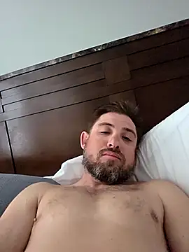 Snapshot of caliguy37 chatting on April 4, 4:37 pm caliguy37 online show from April 4, 4:37 pm