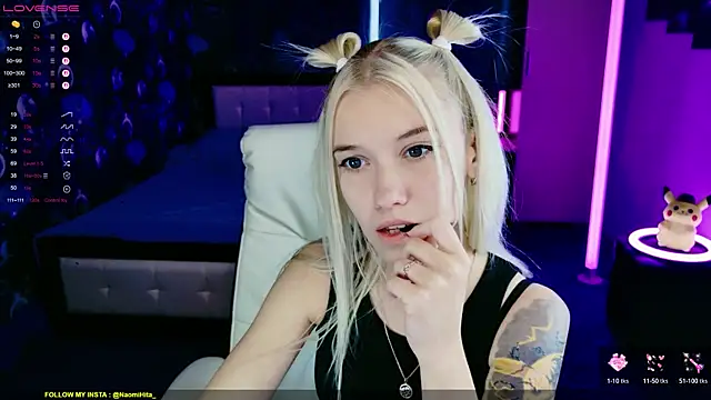 Snapshot of ShhhO_O chatting on October 3, 11:07 am ShhhO O online show from October 3, 11:07 am