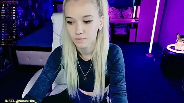 Snapshot of ShhhO_O chatting on October 26, 11:27 am ShhhO O online show from October 26, 11:27 am