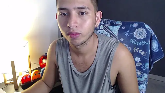 Snapshot of harold_18_ chatting on February 26, 8:19 pm harold 18 online show from February 26, 8:19 pm