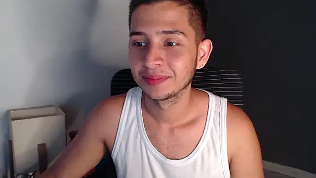 Snapshot of harold_18_ chatting on March 24, 5:40 pm harold 18 online show from March 24, 5:40 pm