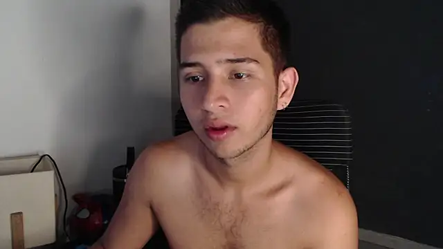 Snapshot of harold_18_ chatting on April 1, 6:16 pm harold 18 online show from April 1, 6:16 pm