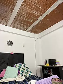 Snapshot of Iris_love18 chatting on March 9, 12:53 am Iris love18 online show from March 9, 12:53 am