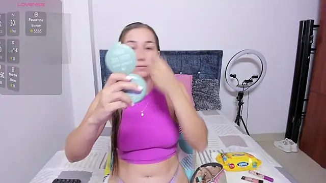 Snapshot of Iris_love18 chatting on September 13, 4:29 pm Iris love18 online show from September 13, 4:29 pm