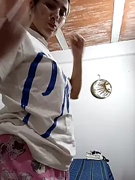 Snapshot of Iris_love18 chatting on September 25, 8:56 pm Iris love18 online show from September 25, 8:56 pm