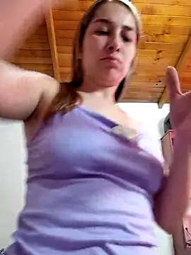 Snapshot of Iris_love18 chatting on March 21, 1:48 pm Iris love18 online show from March 21, 1:48 pm