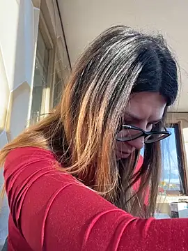 NadiraNoor online show from October 12, 2:49 pm