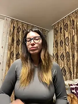 NadiraNoor online show from February 6, 12:59 am