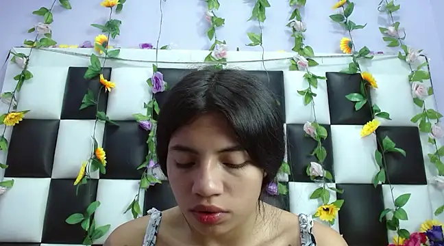 arianaa tompsoon online show from January 29, 2:30 am