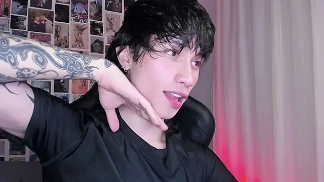 liamelf online show from March 19, 5:52 am