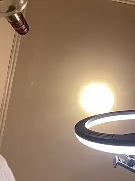 milkyhonybaby online show from November 5, 3:06 am