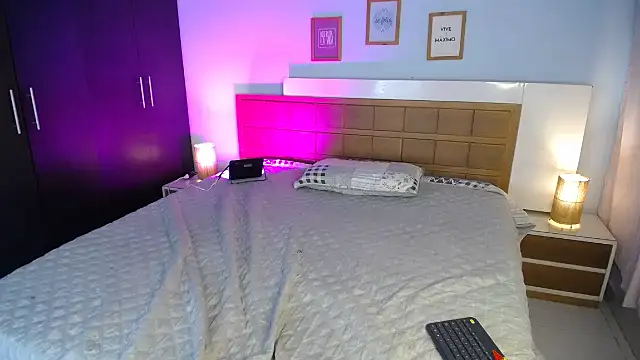 ShanonLe online show from March 21, 3:46 pm