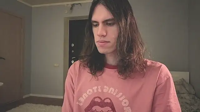 mollymila online show from April 6, 11:05 pm