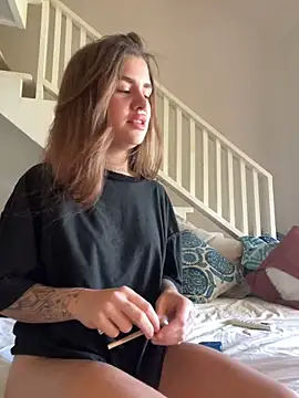 EmiliaCatalina online show from February 21, 4:26 pm