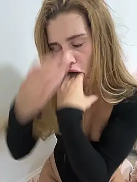 EmiliaCatalina online show from October 7, 9:56 pm