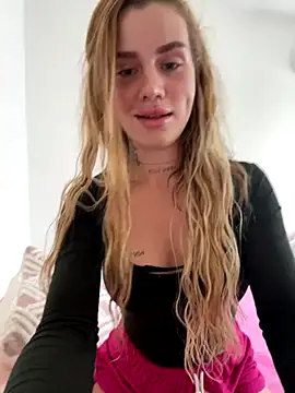 EmiliaCatalina online show from October 9, 7:56 pm